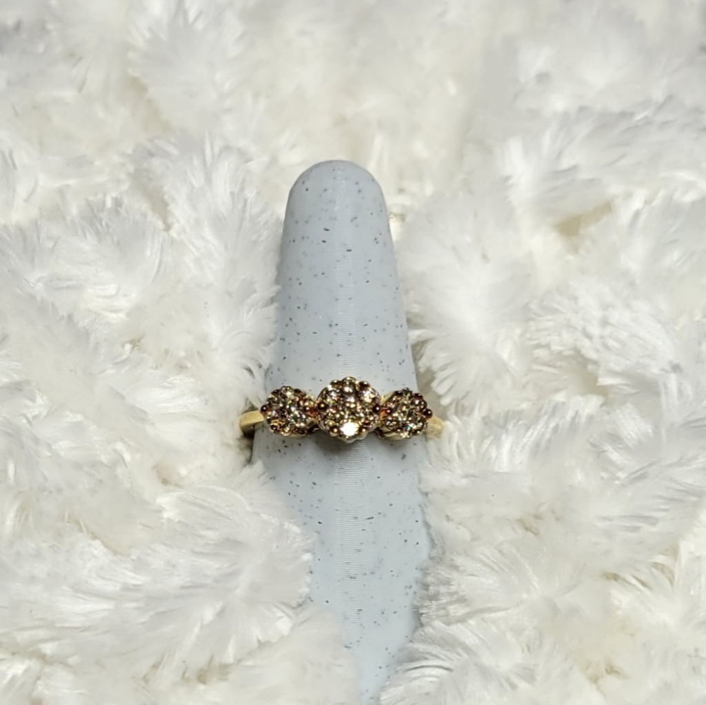 Stunning 10k Yellow Gold Champagne Diamond Cocktail Ring